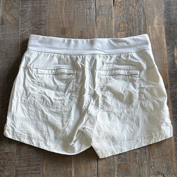Athleta Trekkie Shorts White Size 4 - Picture 2 of 5